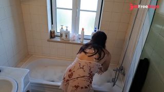 [GetFreeDays.com] Latina Wife Calls Handyman to Fix the Hot Tub Sex Film June 2023