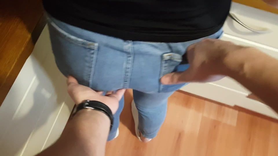 Unstable and Fucked Step Sister Whore in the Kitchen bigass Mari Saldy