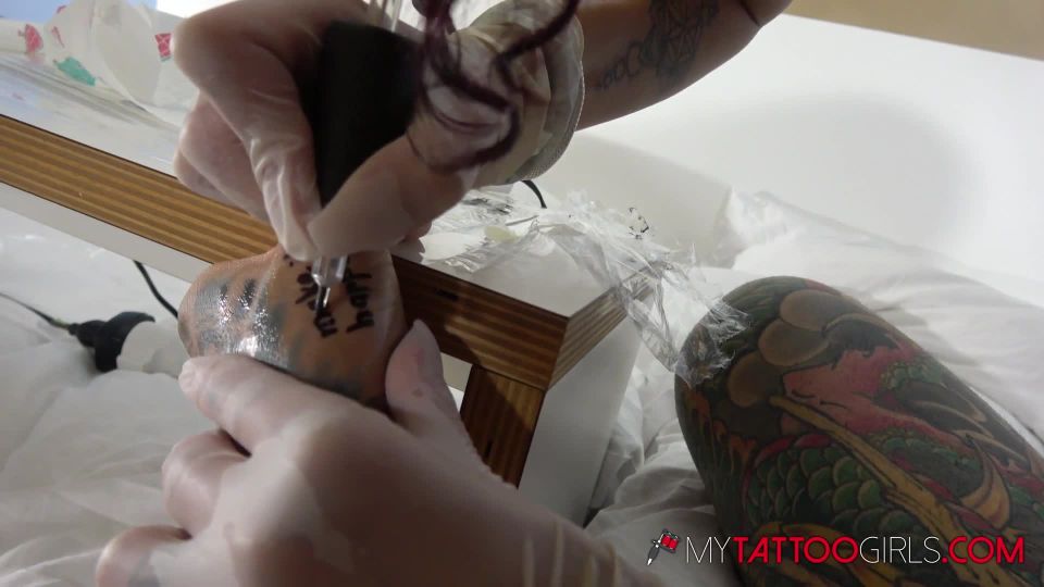video gratis 41 fetiche negro de las mujeres AltErotic - Mara Martinez folla a Sacha como ella le tatua - 1080p, fetiche en la femdom porno