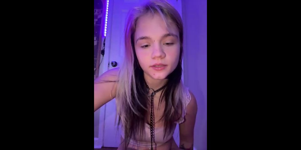 Rubia porno Riley Star MYLF - La boca sucia de mamá - Experimentado en Oral - Riley Star