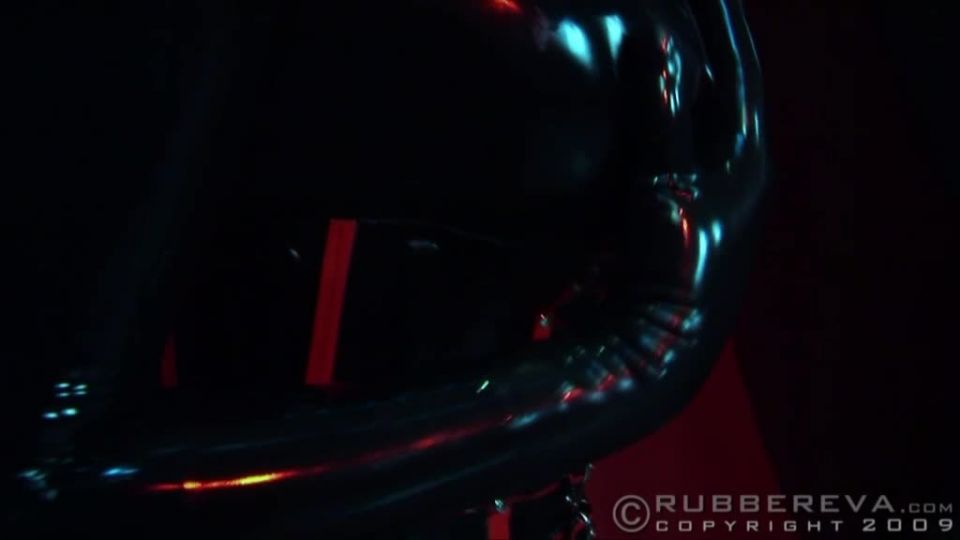 2009 Electro Rubber Dungeon Fuck Part 01.