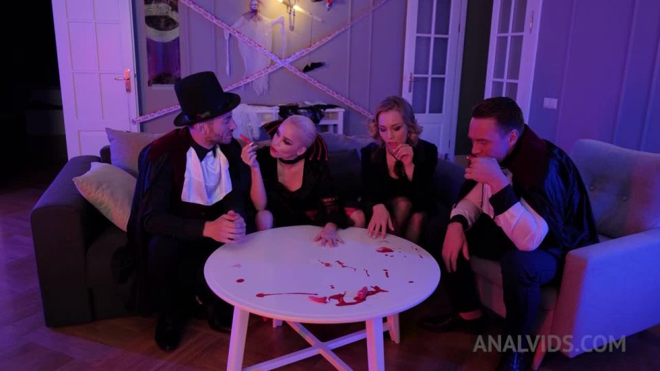 Loren Strawberry, WhiteNeko, Lara Frost - Anally Vampire Halloween party ! DAP (double anal) and DP with three vampires -  NRX038