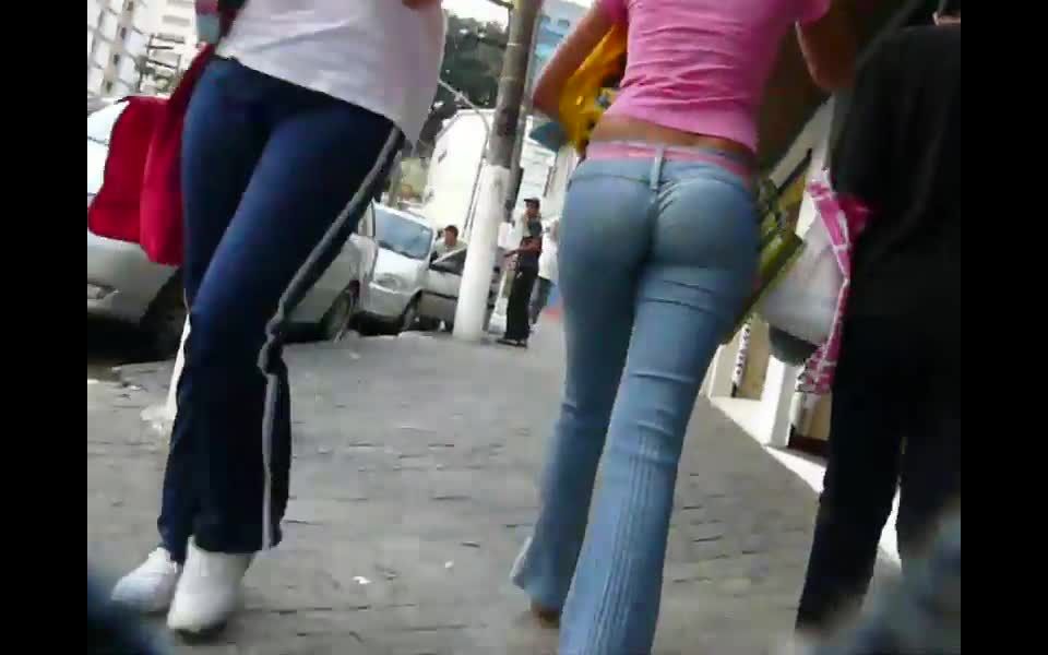 Perfectly filled jeans