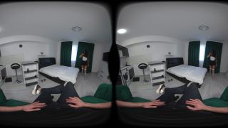 Behind The Maid - Smartphone VR