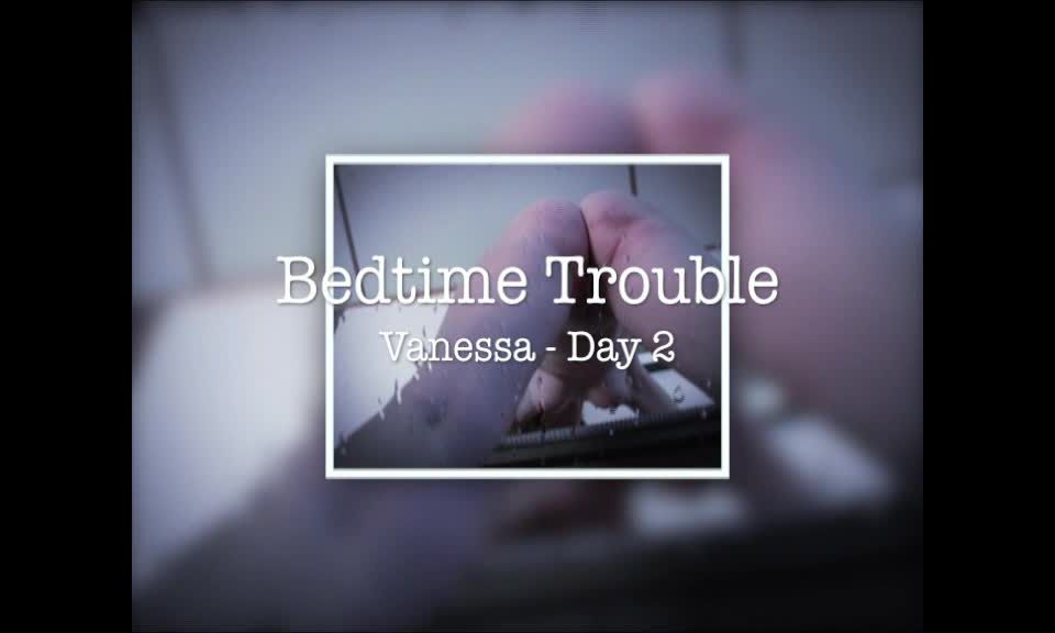 SpankBedtime Trouble - Día 2.