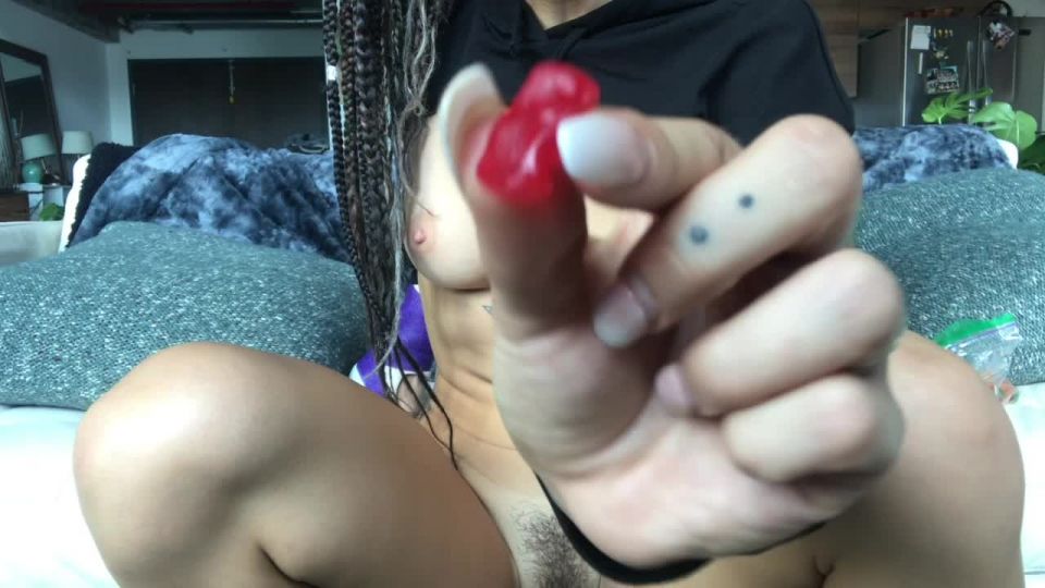 Evelin Stone EvelinStone - Gummy Bear Panty Stuffing PAWG Squirt