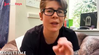 Cast of Award Winning teenage Lesbian Reunites and Masturbates Together