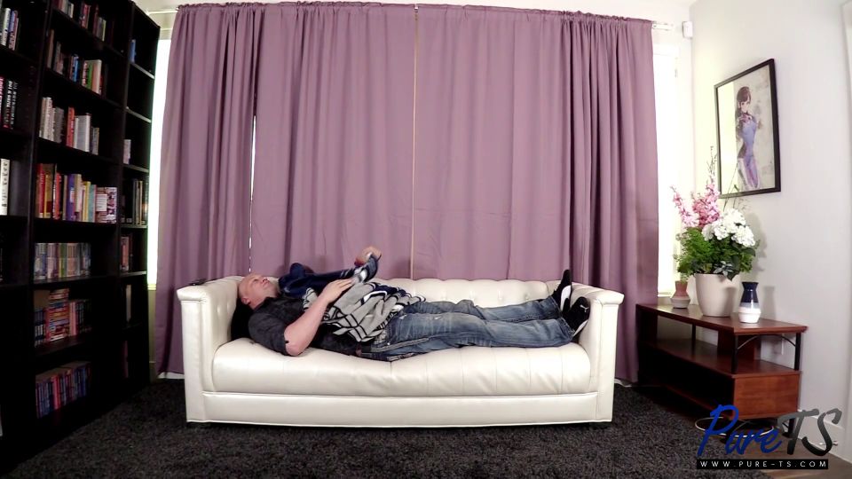 adult xxx video 1 Aphrodyte - Un chico único frustrado recibe una visita de la diosa del amor [Full HD 1,73 GB]