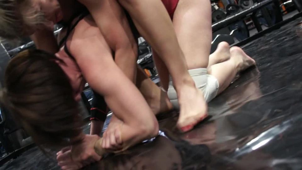 Pamela Strong vs Zsuzsa: BATTLE RING 2.0 Bout #10