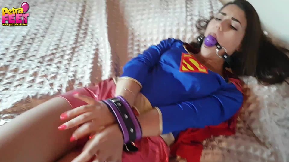 PetraFeet - Petra supergirl - (Feet porn)