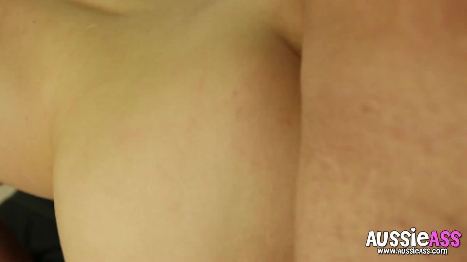 AussieAss tira-jamie