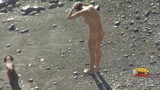 Nudist video 00737 Teen!