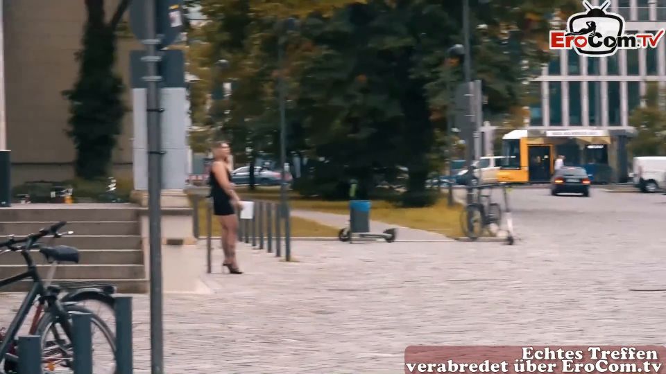 German Big Tits Teen Makes Real Online Date With Strange Man