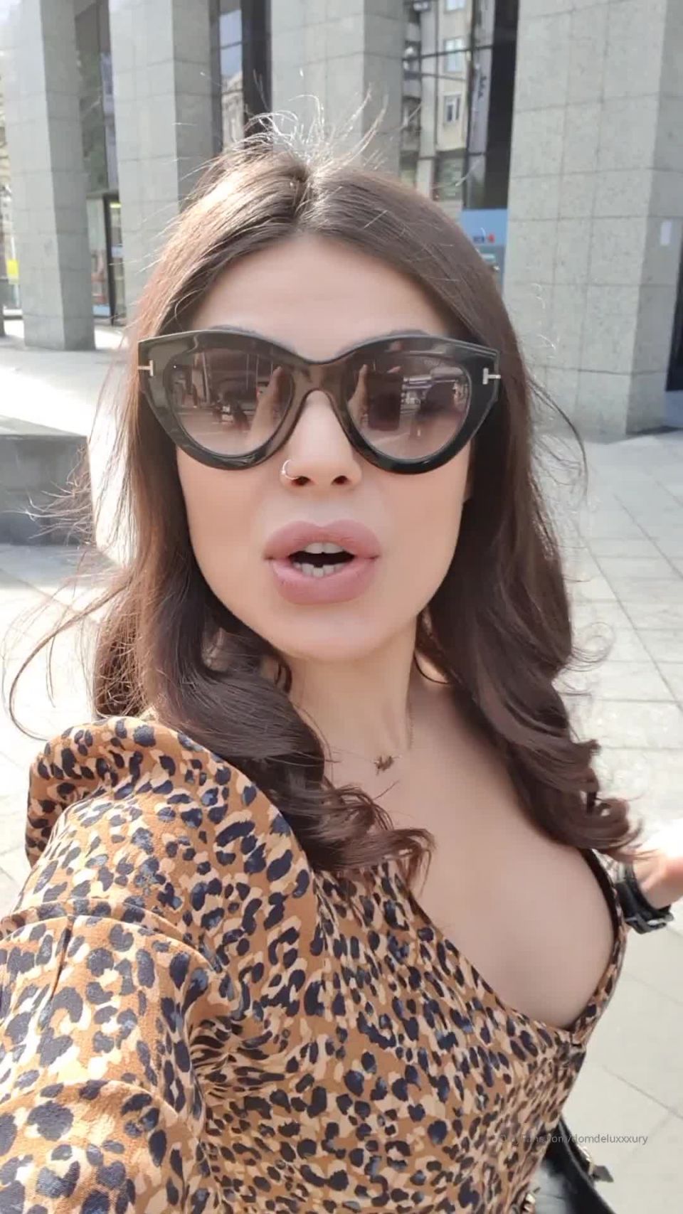 Goddess Domdeluxury - domdeluxury - Siterip - K2S - UBIQFILE () Beautiful bucharest and the diva