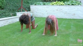 Afrodite And Luna Corazon – Outdoors yoga Muscle!