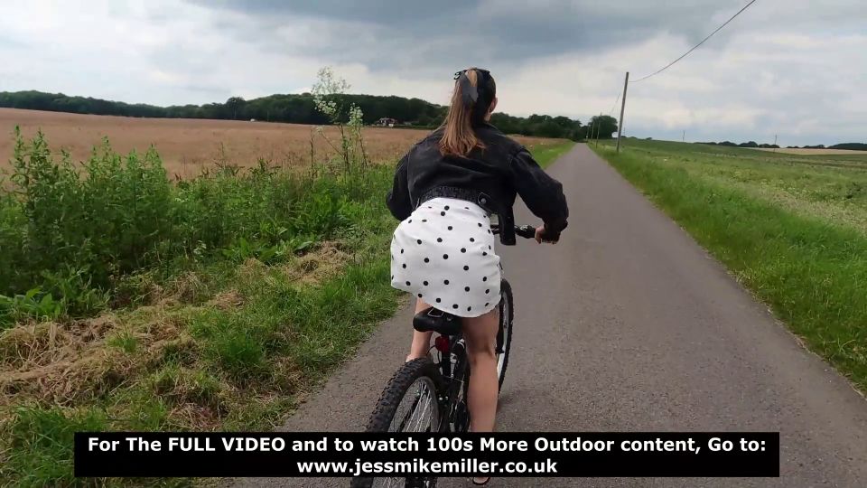 My Wife Gave Me The BEST Blowjob EVER Whilst Out On A Bikeride