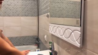 Sexy Girl Is Brushing Her Teeth And Imagining Some Big Dick Inside Her Mouth. Bathroom Wanking 720p