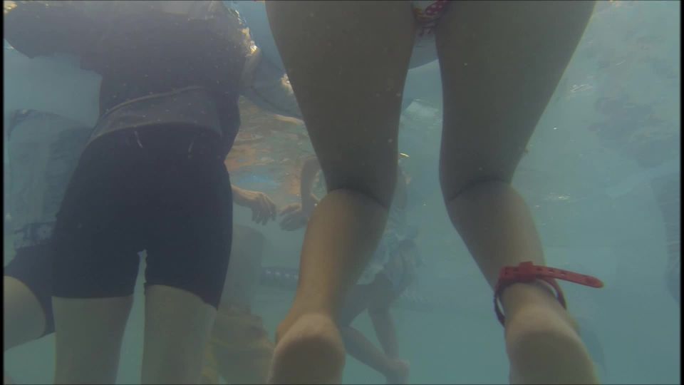 Voyeur Underwater swimsuit tracking - YMUW-1023 on voyeur 