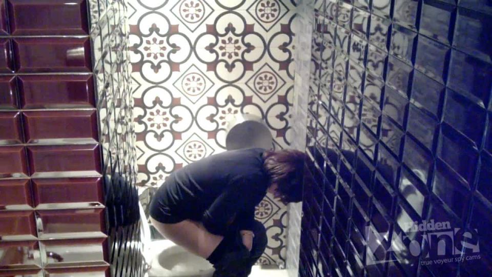 Voyeur – Una mujer en bragas negras (AVI, HD, 1280×720) - voyeur - voyeur