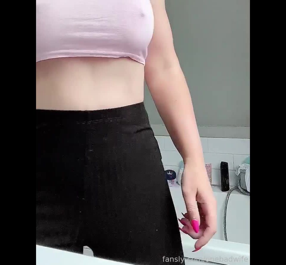 Onebadwife - fansly - Siterip - K2S - Free Porn Streams - Watch or Download Onebadwife - this is a video me before i went to fuck a boyfriend and left my husband at home 19-06-2022