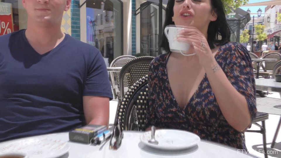 Cassie Clarke - Girl Masturbates With Zucchini In Front Of A Guy And Before Sex Amateurporn
