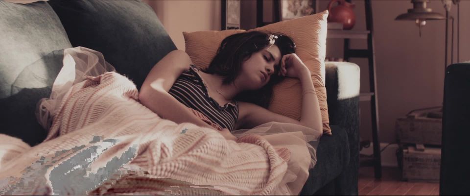 Vanessa Marano, Giorgia Whigham, etc - Saving Zoe (2019) 1080p!!!