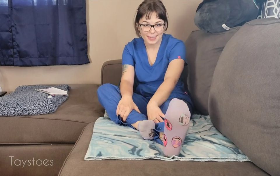 Tays Toes aka taystoes - 06-30-2022 OnlyFans Video - Nurse Friend Roleplay JOI Im so glad to have a best friend who will come over video hardcore Tays Toes