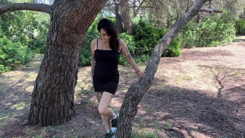 [eachslich.com] ADELINE LAFOUINE DEFINGING SQUIRING MISMO EN UNA FOREST LEAK  adolescentes amateurs, porno de la amadura, esposa porno, clips de sexo, películas de sexo gratis, chicas sexy