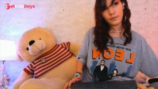 [GetFreeDays.com] Cute young college girl with a hairy pussy invites you to masturbate while you watch her Adult Leak November 2022