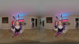 Scarlett Sage As LOL BATTLE BUNNY MISS FORTUNE Thinks You Wont Be Able 