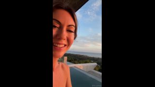 Only Fans: Lady In The Streets elliejames - Naked Sunset In Costa Rica - Solo