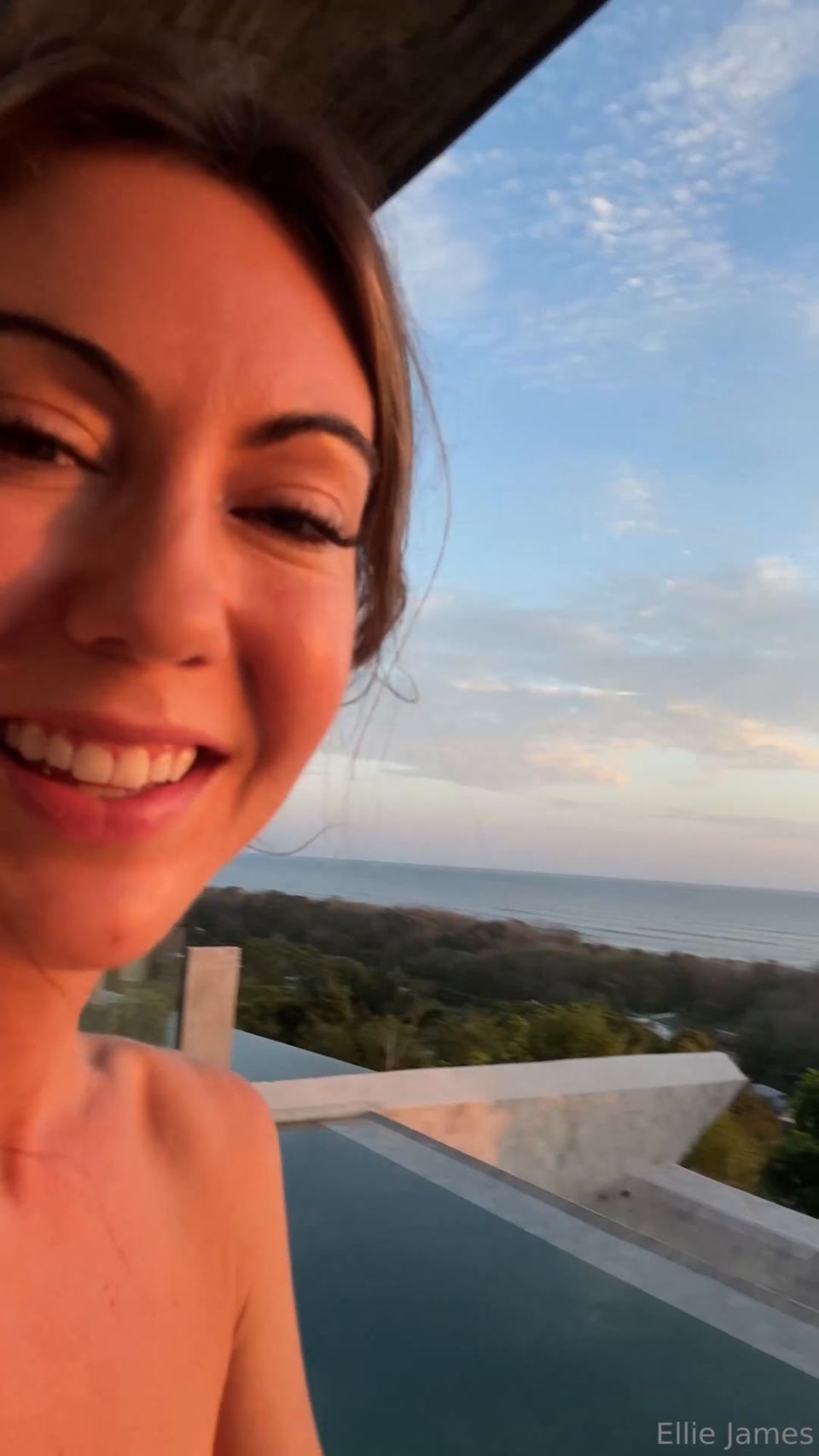Only Fans: Lady In The Streets elliejames - Naked Sunset In Costa Rica - Solo
