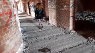 [Amateur] fucking guy's ass in an abandoned building (pegging)