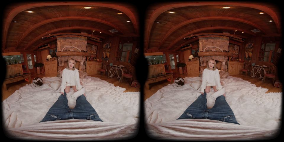 Cozy Night With Lilly Bell - 5K VR