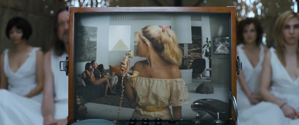 Callie Hernandez, etc - Under the Silver Lake (2018) HD 1080p - [Celebrity porn]