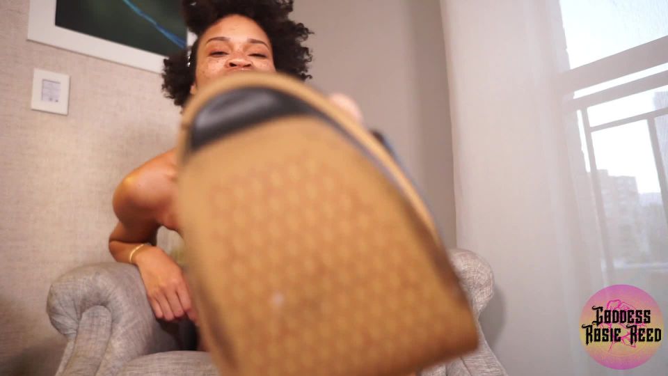 Goddess Rosie Foot Fetish Heel and Sole Licking Cum Eating Insction