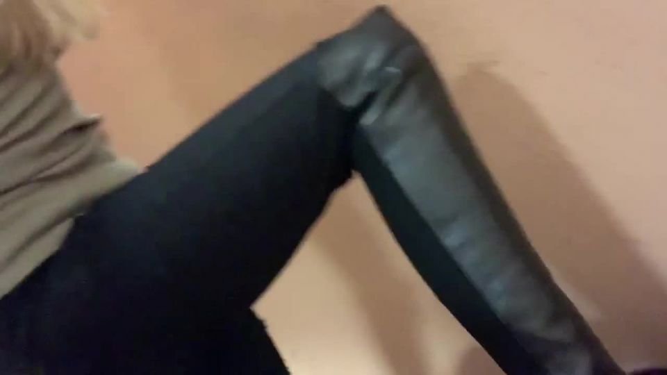 xxx clip 25 femdom sitting Watch Free Porno Online – findomchristine 22-01-2020 Stairwell draining. (MP4, HD, 1280×720), femdom on femdom porn