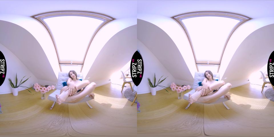  virtual reality | Mila Azul - Girl Flower [StripzVR / UltraHD 4K / 2880p / VR] | softcore