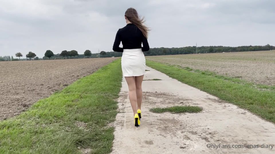 Sexy Lena's diary - lenas diary LenasdiaryWalking in Heels - 12-09-2021 - SiteRip