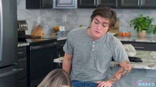 Big Ass [MomWantsToBreed] Bunny Madison – Man Up And Breed Your Stepmom Bunny Madison