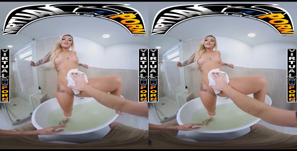 VIRTUAL PORN  Blonde PAWG Kali Roses In VR For The Win