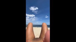 [GetFreeDays.com] public pussy flashing at the nude beach spreading my legs open when people walk by Adult Stream April 2023