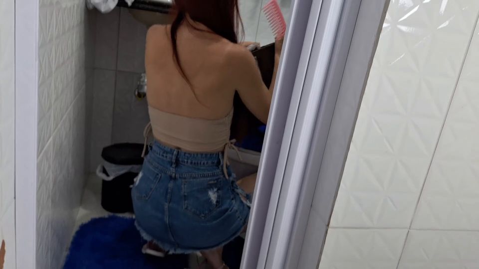 6268 Vecino me pidió que usara su baño, arriesgué Masturba...