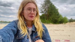 [GirlsOutWest] Junie Moonie Beach [09.22.23] [1080p]