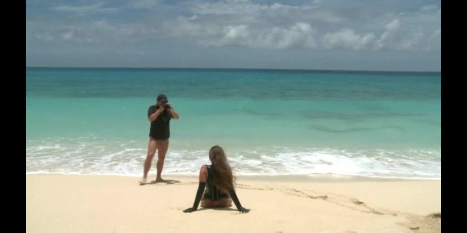 Srta. Eve (Alias Sahara, Tanja)Alex D - Miss Eve Corta corta...