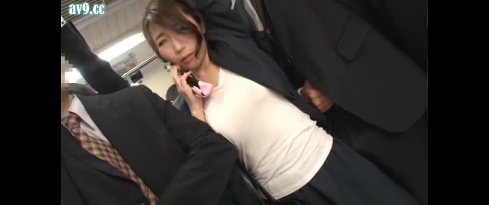 HUNT-871 Big Elbow Nudges Molester Daughter Rainy Day Bra Nipples Clearly Overcrowded Train?Emergency Bra If You See Well Well Busty Beauty Came To Ride Jump Right In Front Of! ! - Akiyoshi Hina(JAV Full Movie)