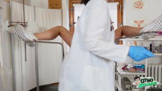 Di Devi, Lilit Sweet - Coño examen y gran temblor...