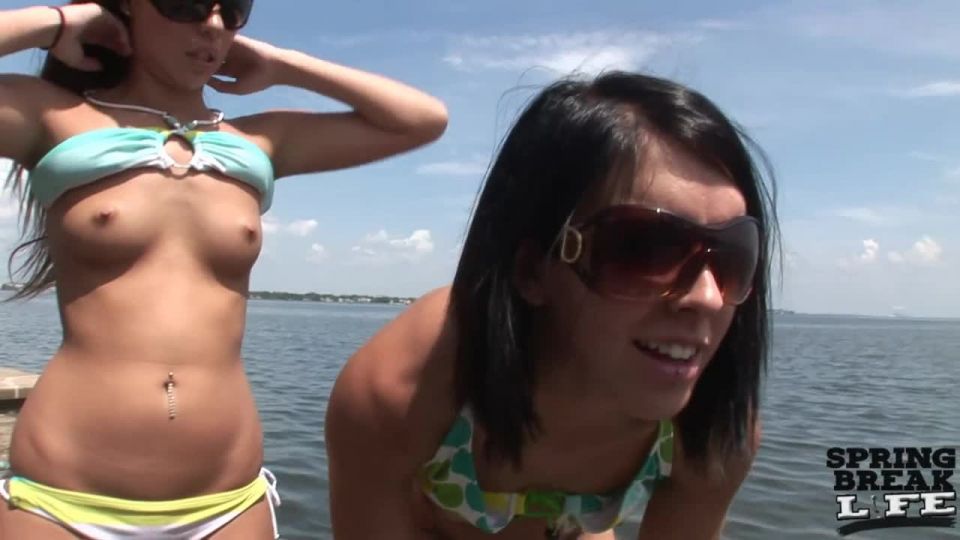 Tampa Naked in Public and Flashing For Food Public!