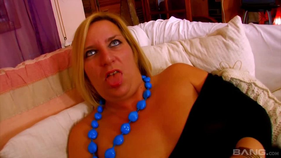 online video 36 Mature Blonde Is Fisted While Her Ass Is Fucked on femdom porn horse anal