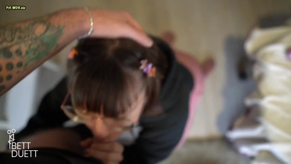 video clip para adultos 5 BettDuett - UNCUT - Schatz, ich hab Halsweh - fetiche - fetiche porno de mascotas juego fetiche